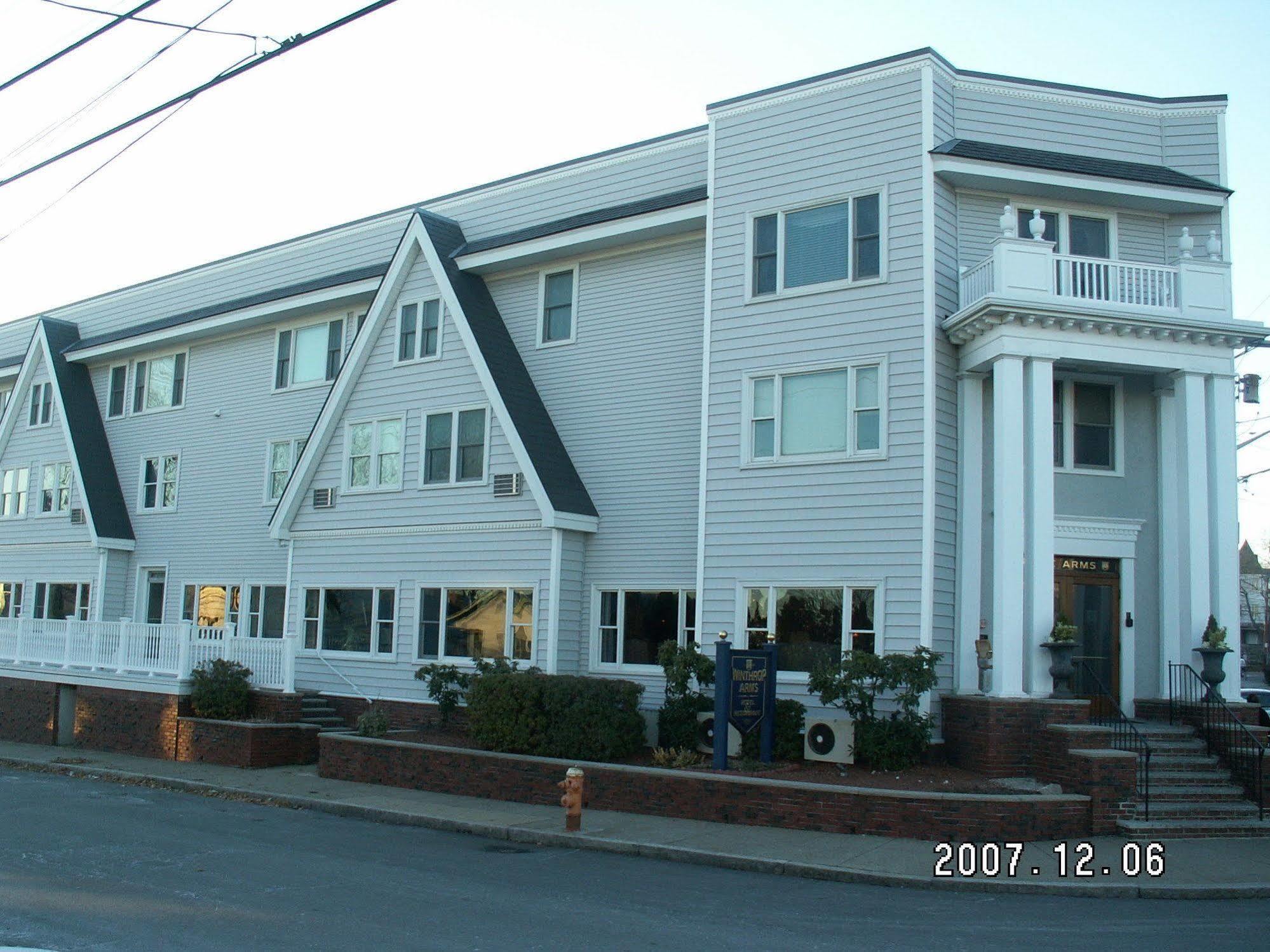 Winthrop Arms Hotel Restaurant Logan Airport Exterior photo